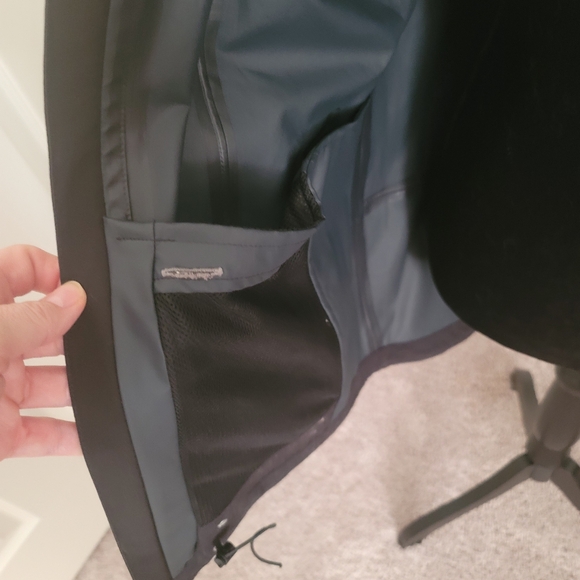 The North Face | Rain Jacket - Picture 6 of 11